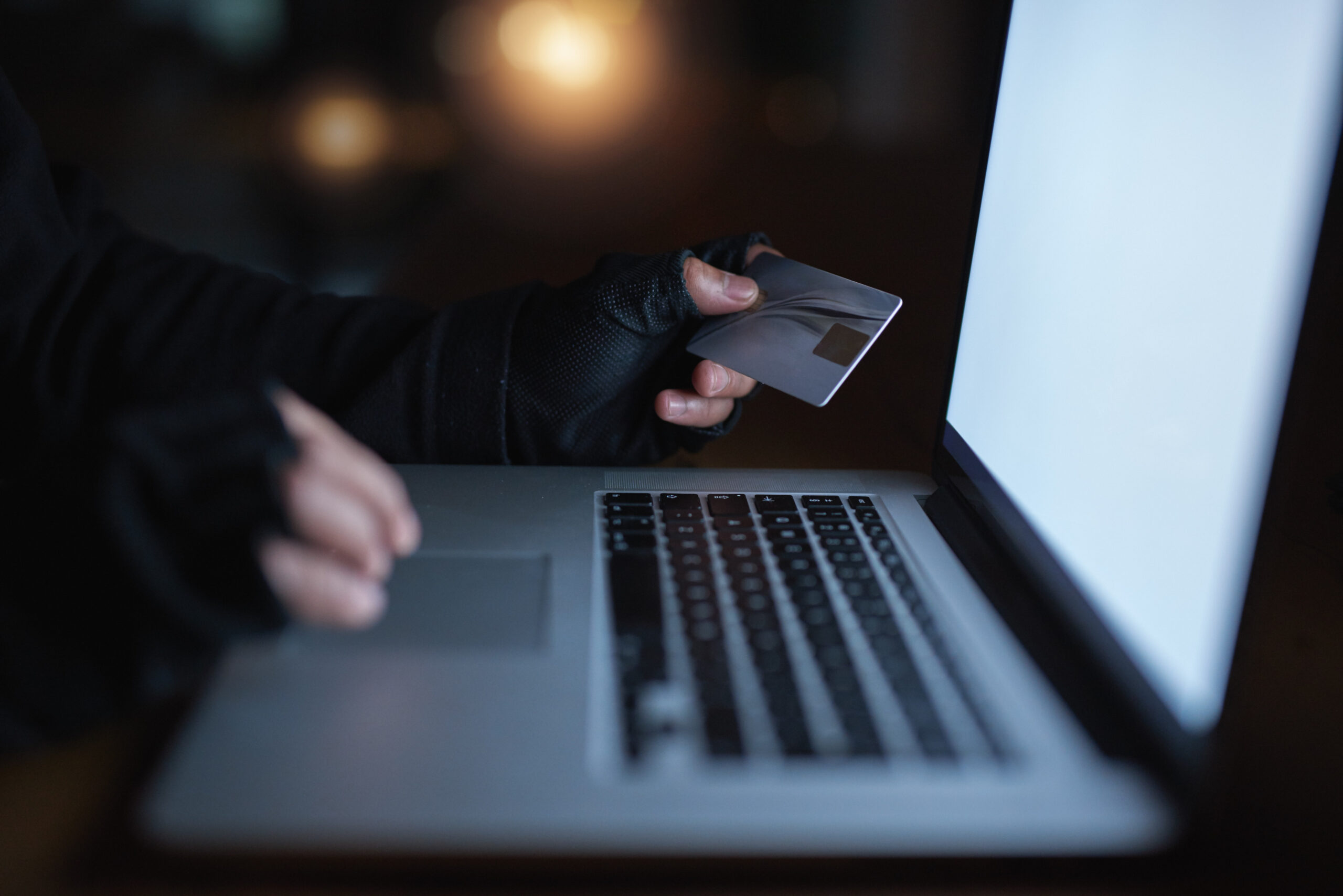 Cómo protegerte de fraudes financieros